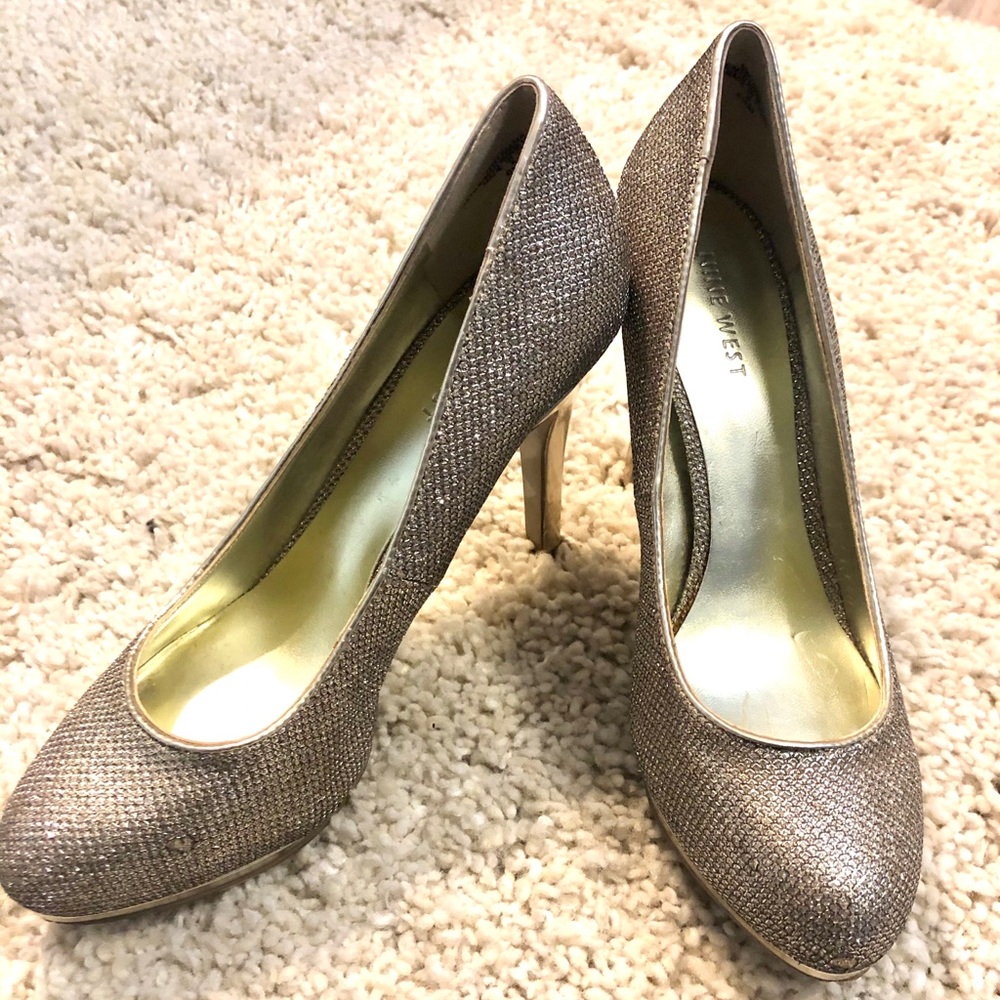 Nine West size 6.5 gold heels